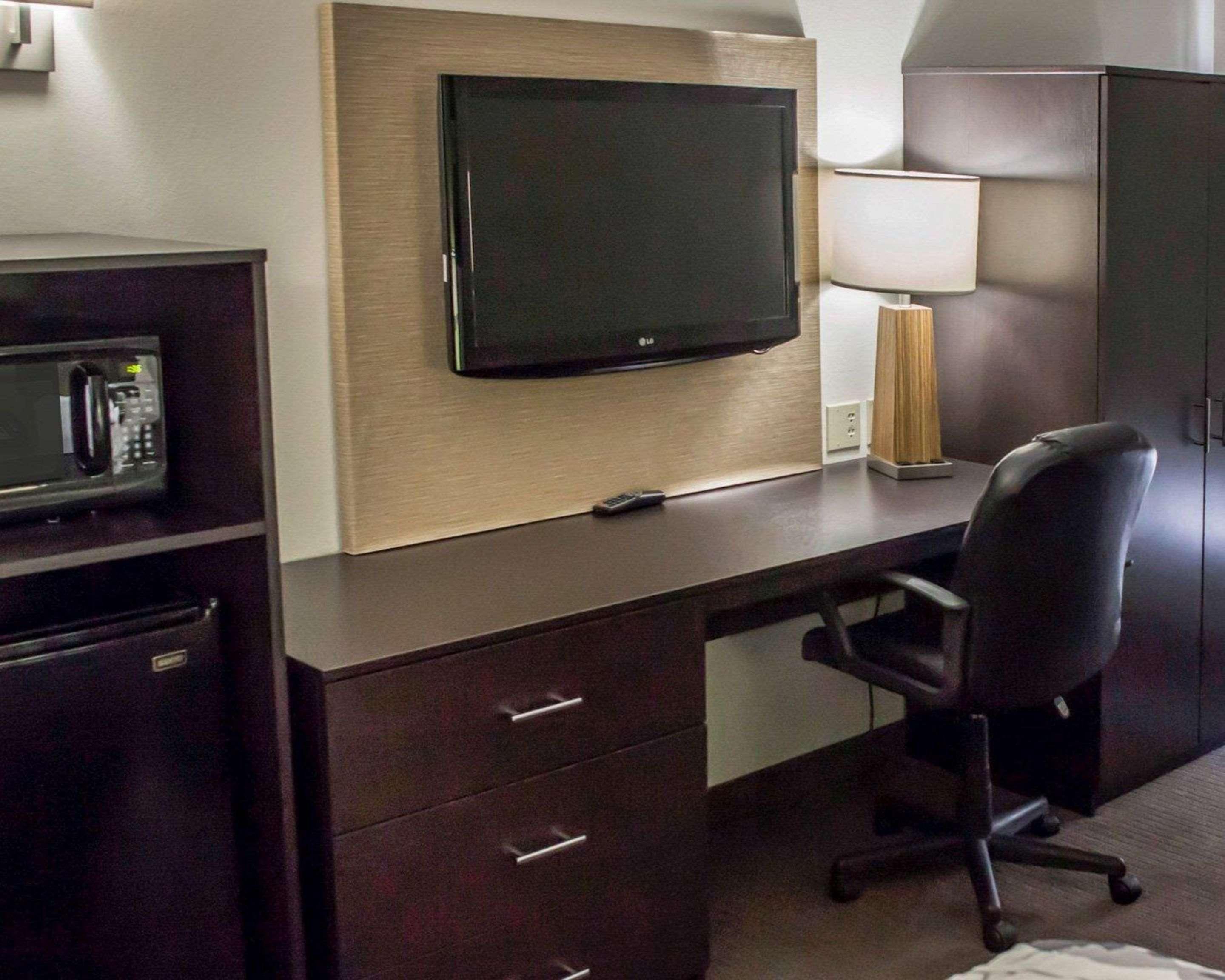 Garner Hotel Topeka West By Ihg Luaran gambar