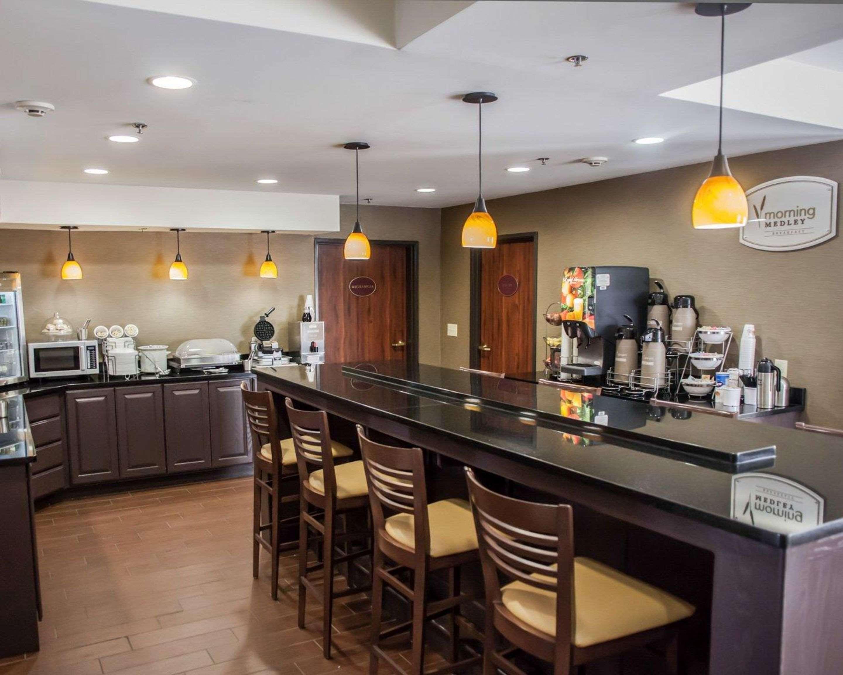 Garner Hotel Topeka West By Ihg Luaran gambar