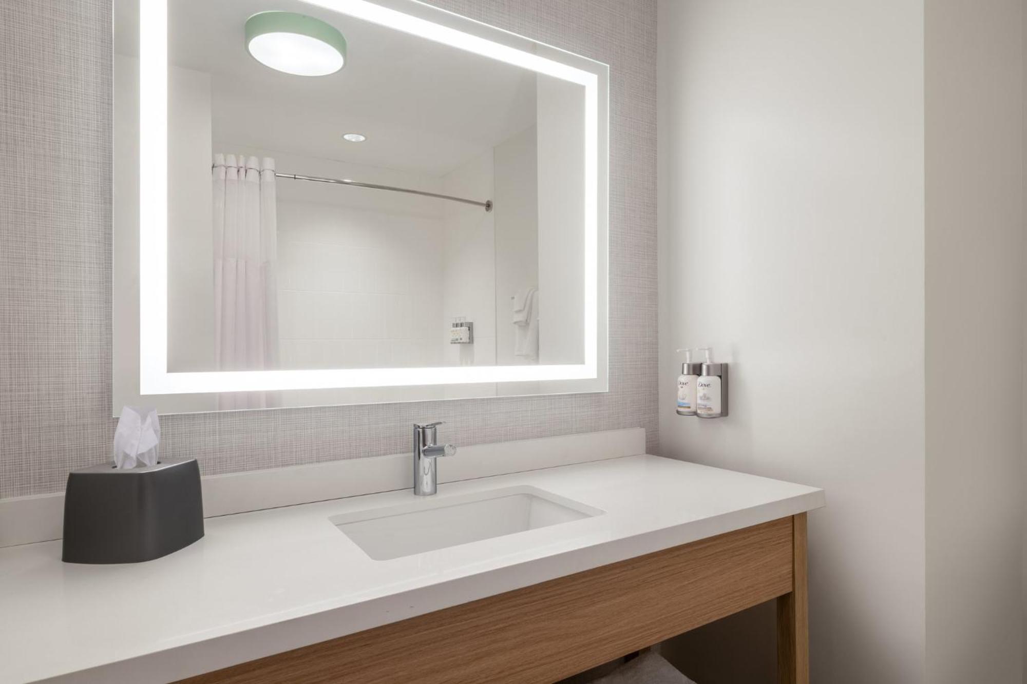 Garner Hotel Topeka West By Ihg Luaran gambar