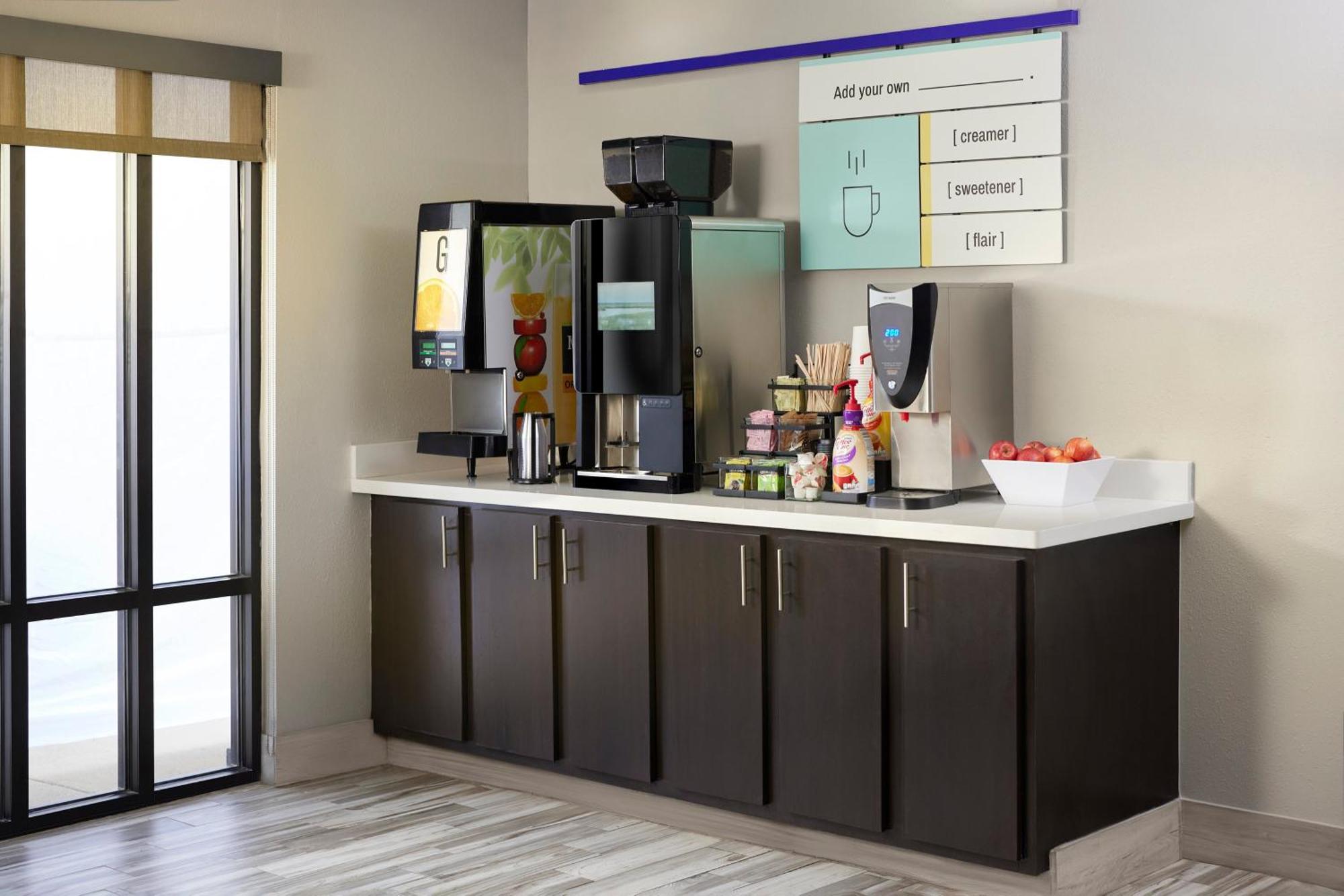 Garner Hotel Topeka West By Ihg Luaran gambar