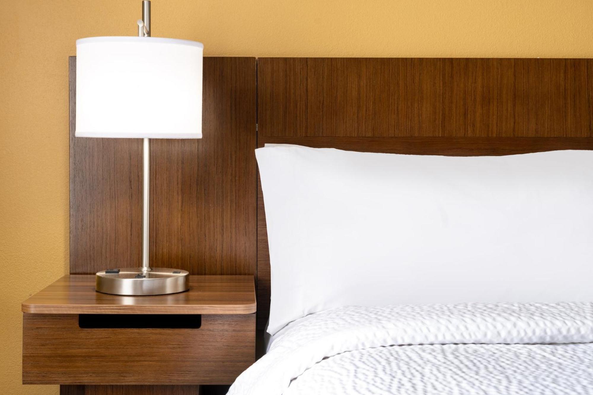 Garner Hotel Topeka West By Ihg Luaran gambar